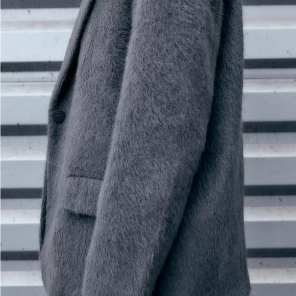 🦋 Bloggers Favorite 🦋 NWT Zara Faux Fur Soft Oversized Straight Cut Blazer M - Picture 15 of 16